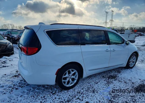 2017 Chrysler Pacifica Touring L from USA, damaged, VIN 2C4RC1BG4HR676337